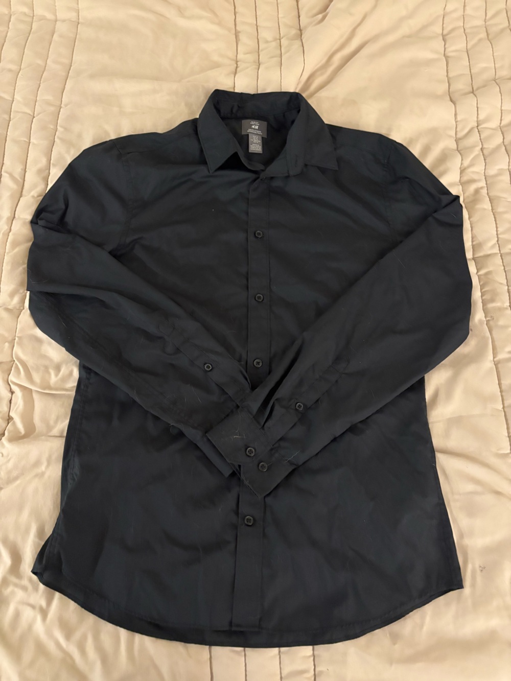 H&M Men’s Black Slim Fit Button-Up Shirt